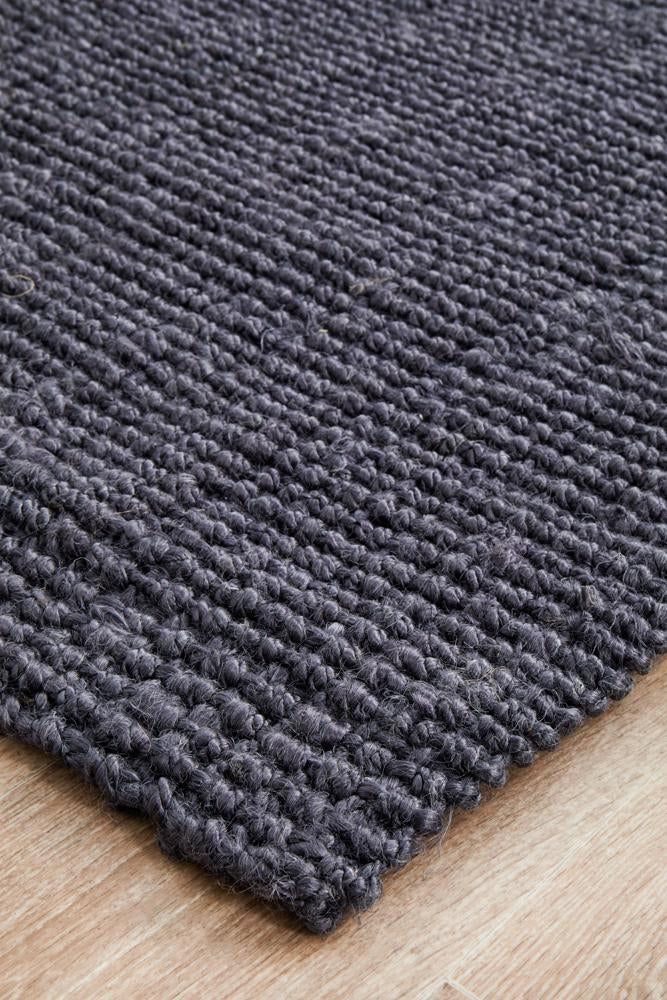 Vestibulum Runner Rug - Navy.