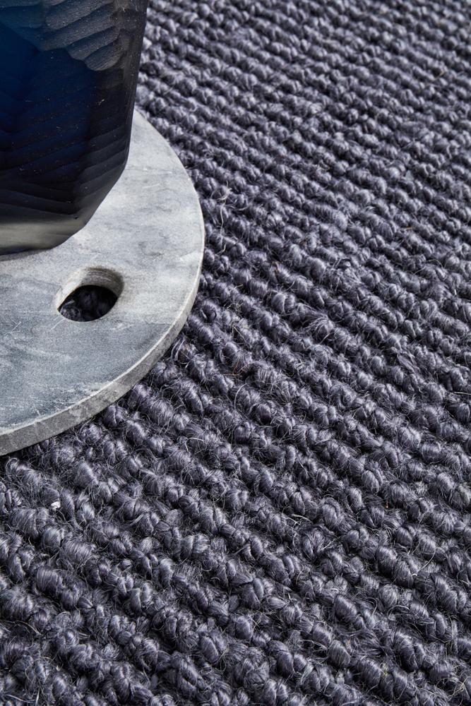 Vestibulum Runner Rug - Navy.