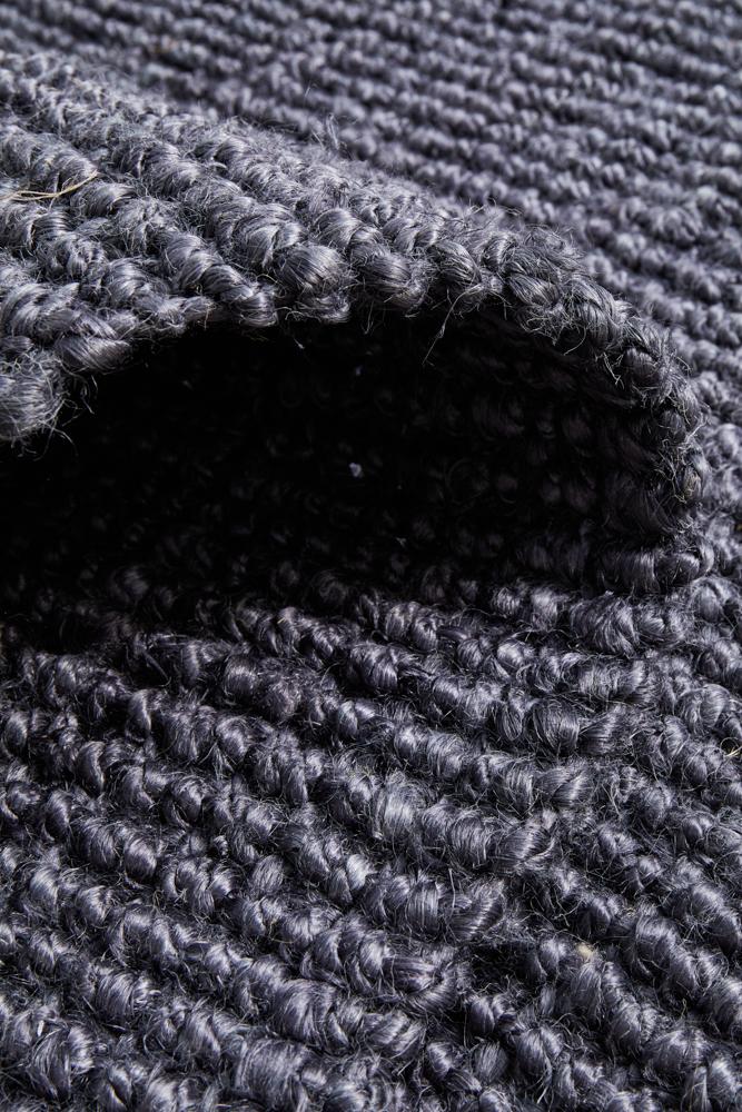 Vestibulum Runner Rug - Navy.