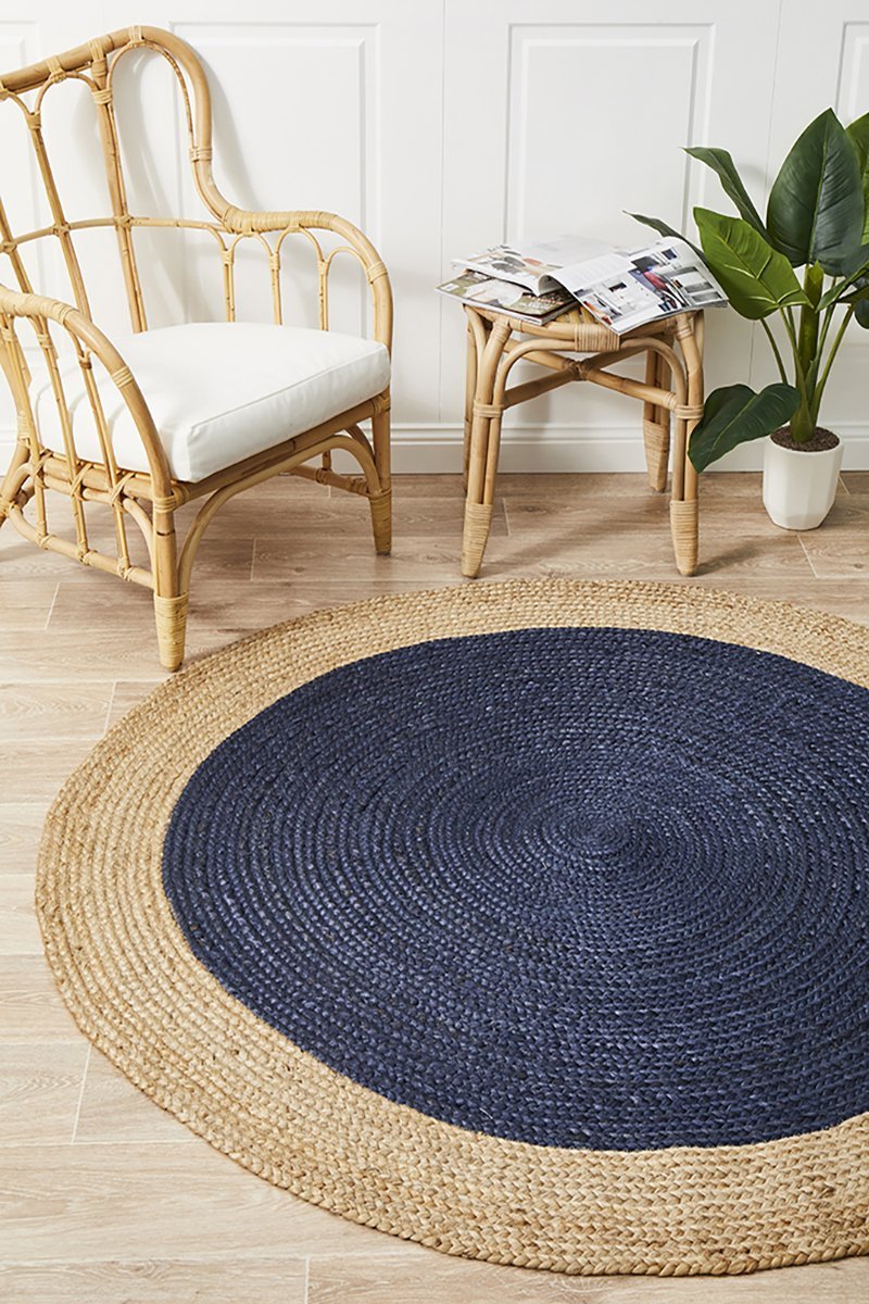 Vestibulum Rug - Navy.