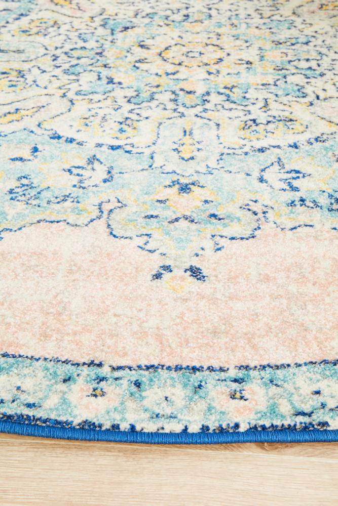 Boulevard Round Rug - Flamingo.