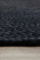 Byron Oval Rug - Black.