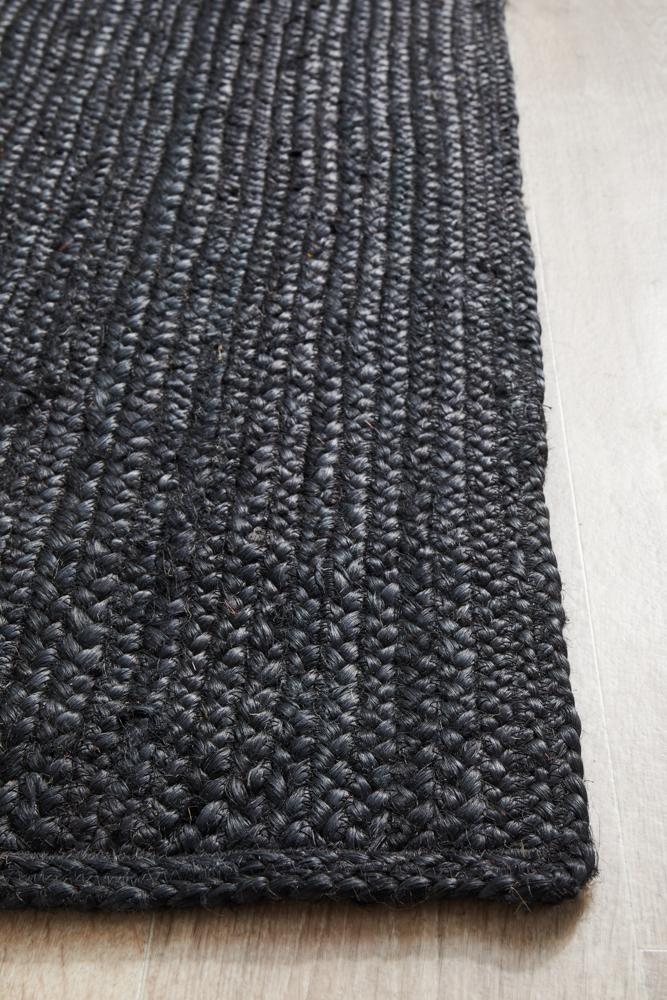 Byron Runner Rug - Black.