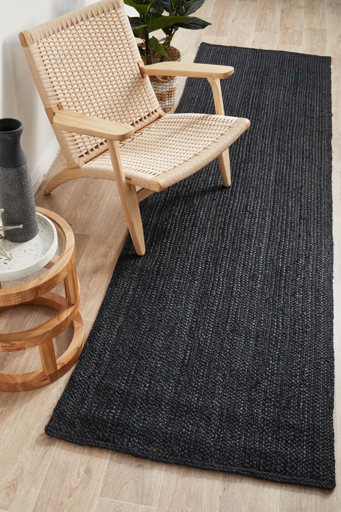 Byron Runner Rug - Black.