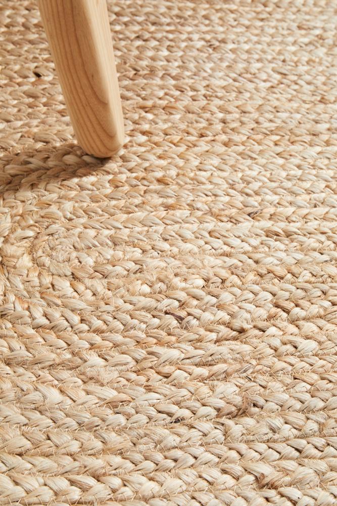 Byron Oval Rug - Natural.