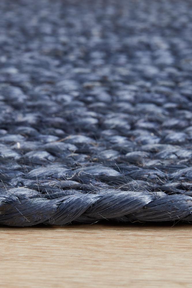 Byron Runner Rug - Navy.