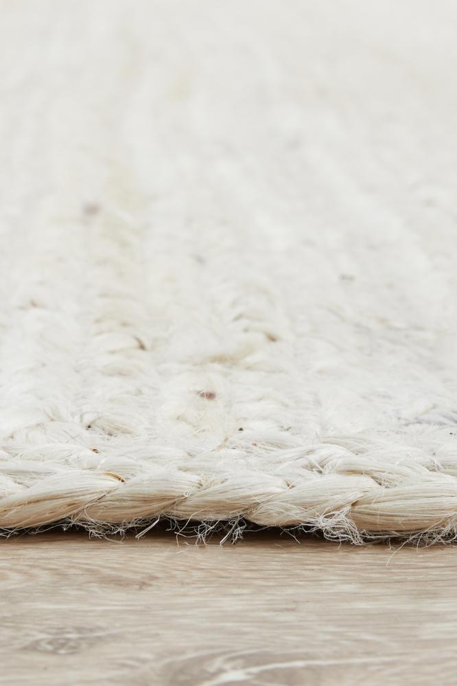 Byron Rug - White.