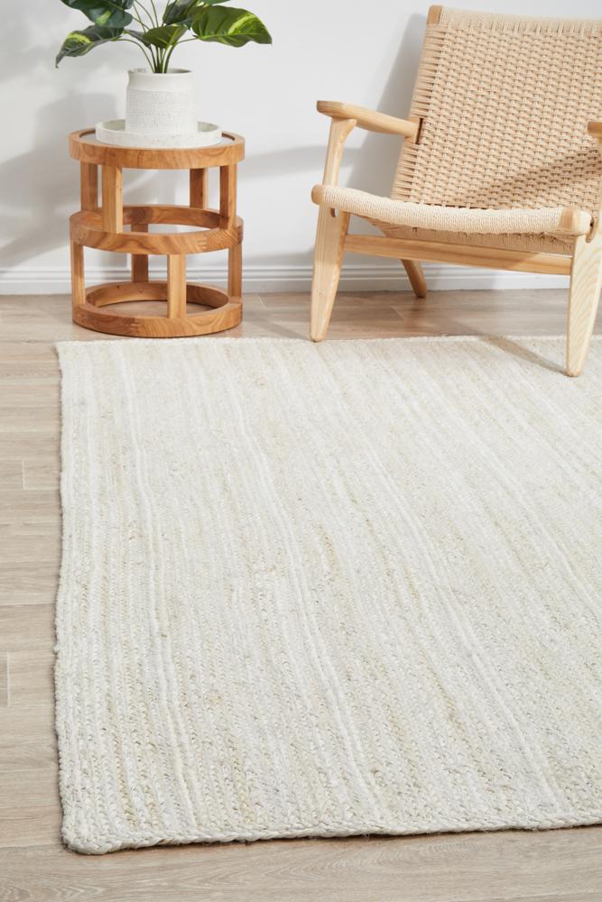 Byron Rug - White.