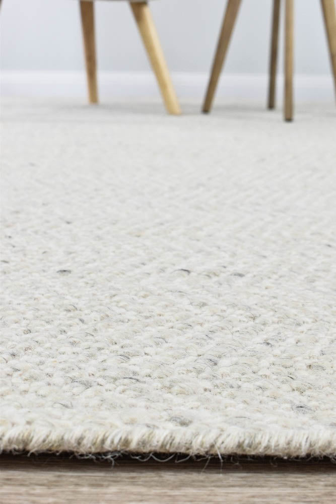 kalvin Wool Silver Ivory Rug.