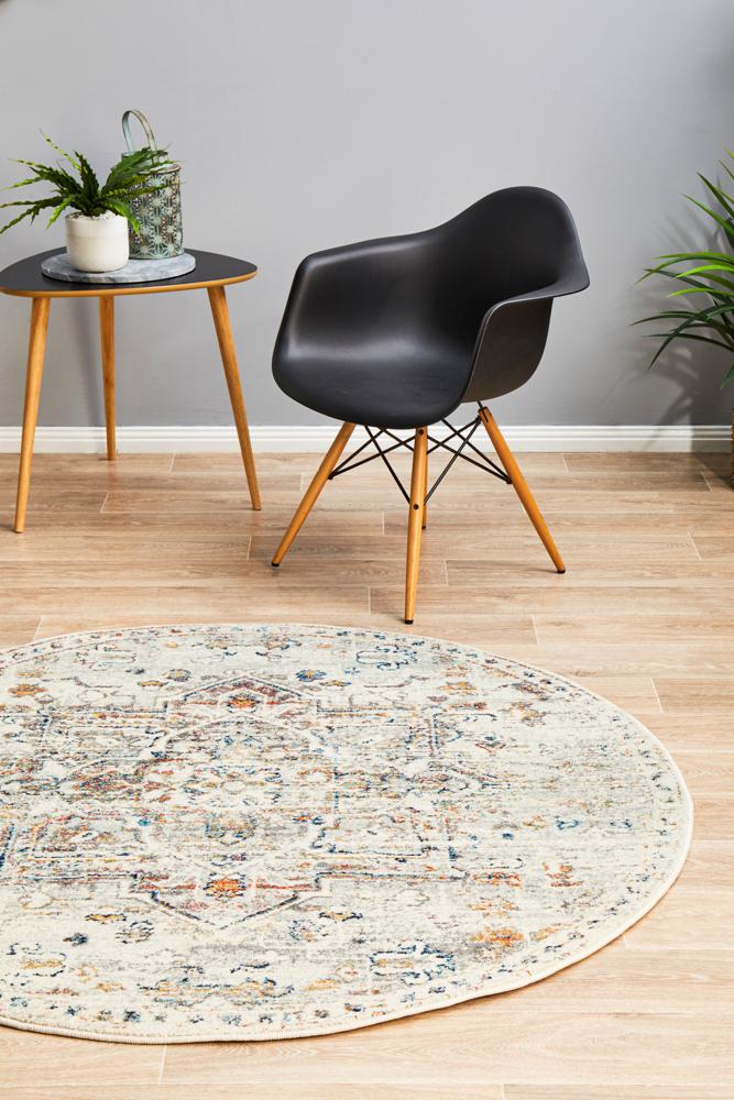 Millenia Round Rug - Silver.