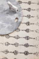 Monochrome Round Rug - Elsa.