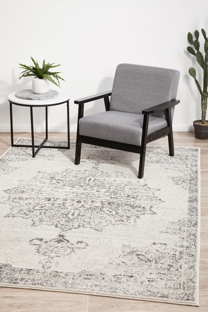 Monochrome Rug - Rita.