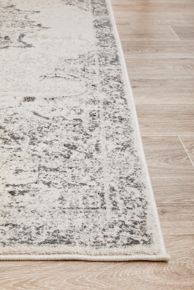 Monochrome Rug - Rita.