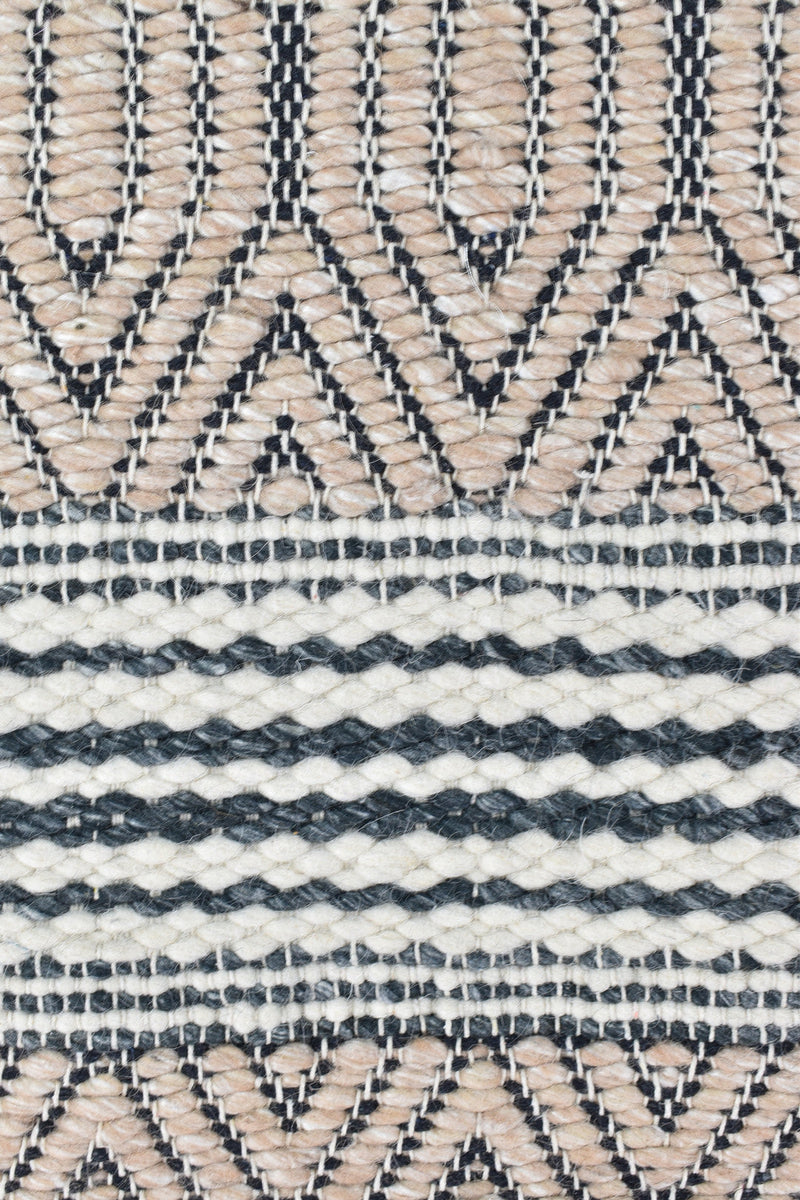 Atlantic Wool Rose Rug.