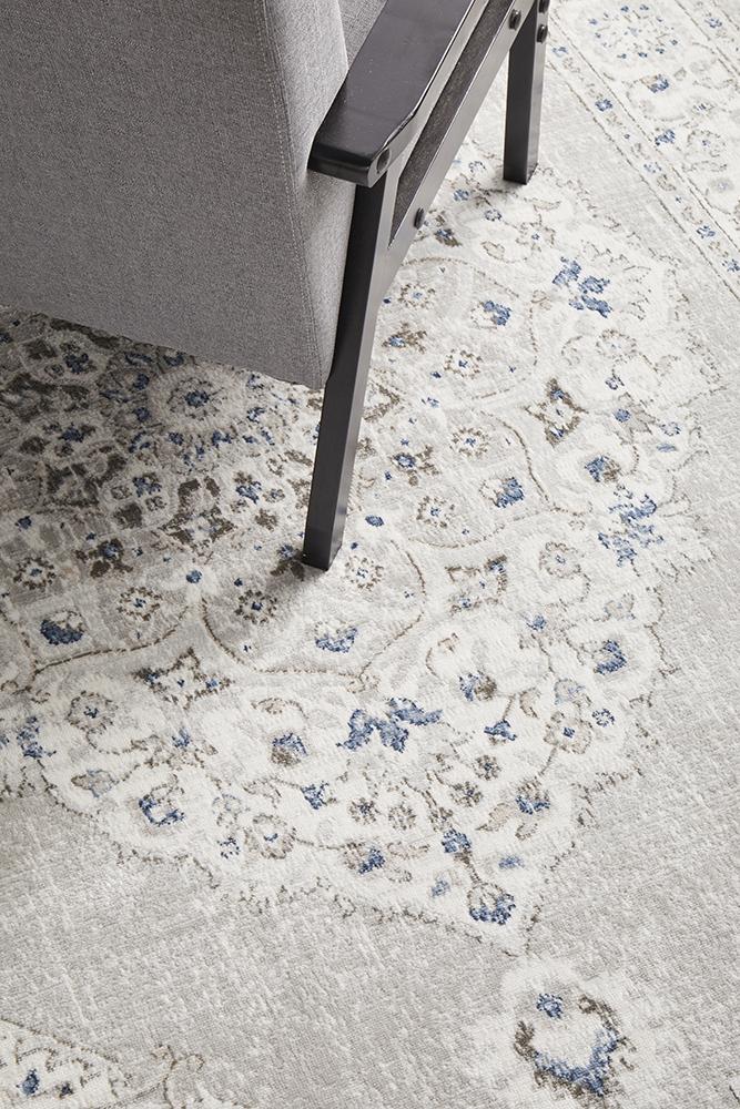 Passion Rug - Silver.