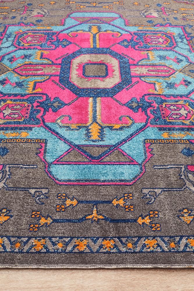 Infinity Rug - Grey Quad.
