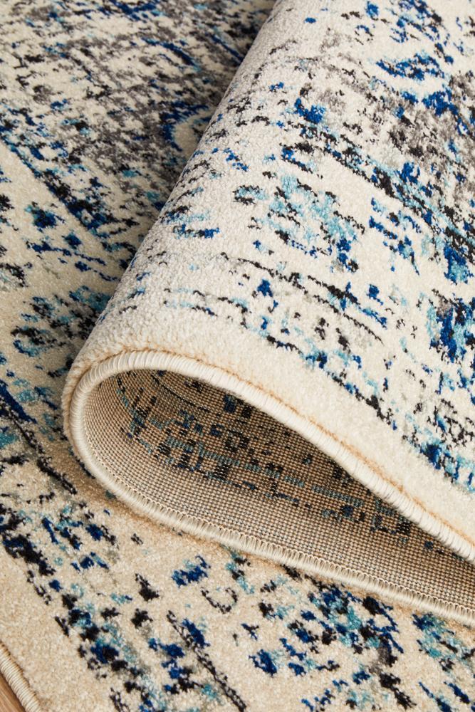 Waken Rug - White Mist.