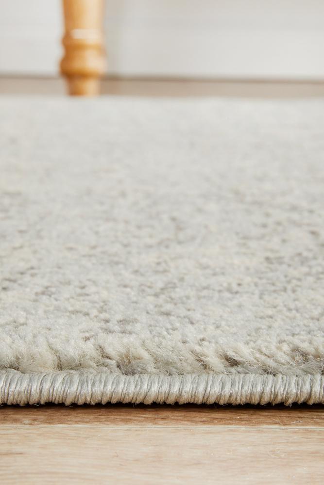 Waken Runner Rug - Silver Shine.