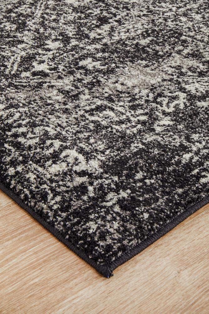 Waken Runner Rug - Charcoal II.