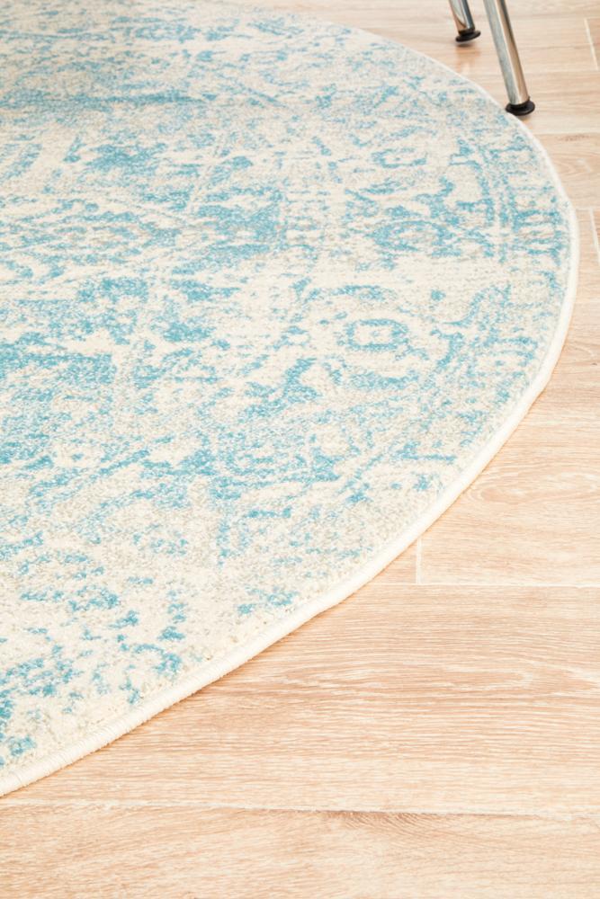 Waken Round Rug - White Glacier.