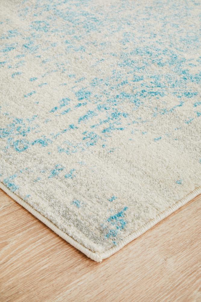 Waken Runner Rug - White Glacier.
