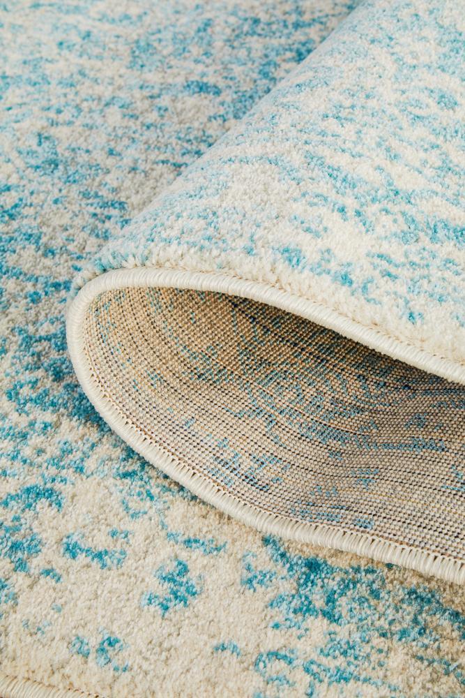Waken Runner Rug - White Glacier.