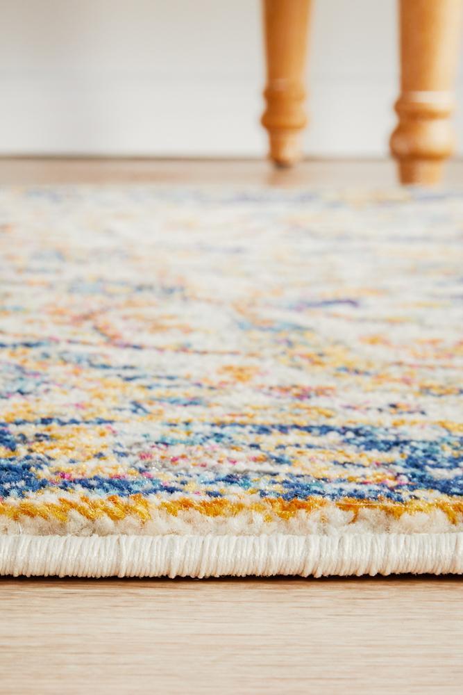 Waken Runner Rug - Ivory Peacock.