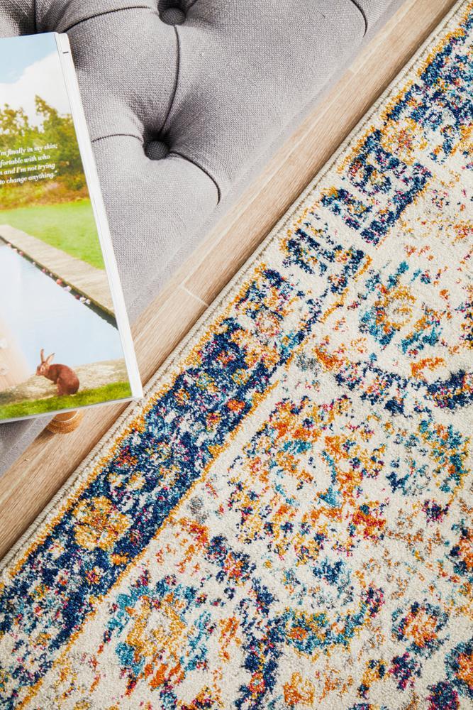 Waken Runner Rug - Ivory Peacock.