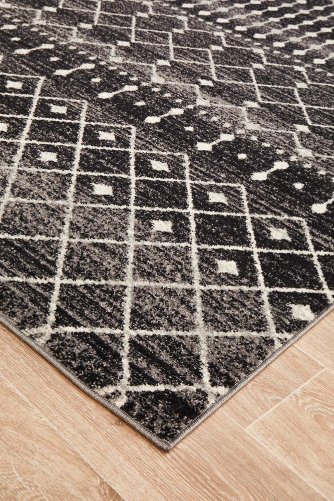 Waken Rug - Black.