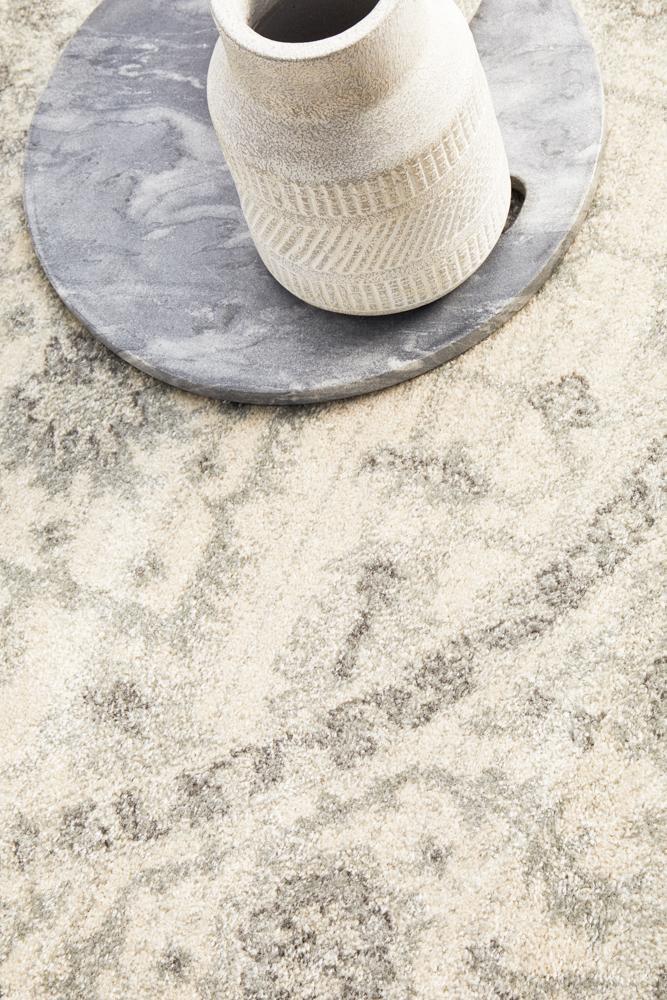 Waken Round Rug - White Winter.