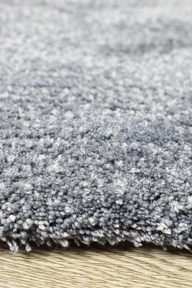 Grey Ombre Shaggy Rug.