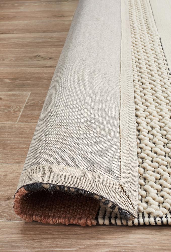 Esha Textured Woven Rug White Peach.