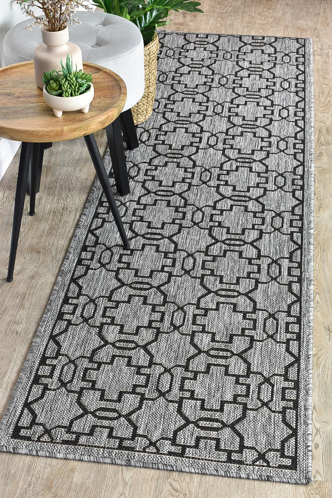 Pacific Runner Grey Black Rug 208-DM9E.