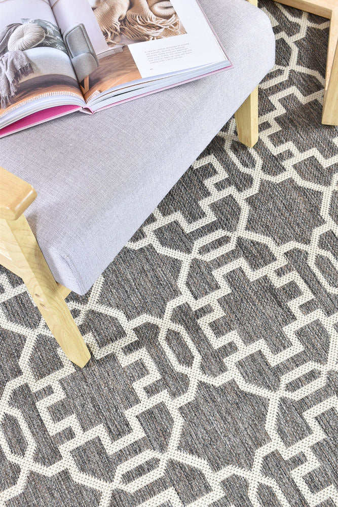 Pacific Brown Cream Rug 208-W71E.