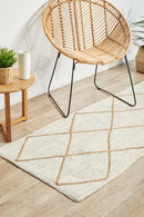 Cooroy 222 White Runner Rug.