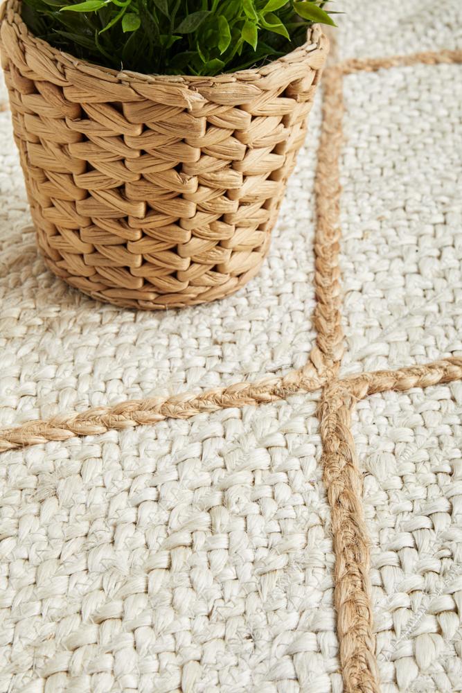 Cooroy 222 White Runner Rug.