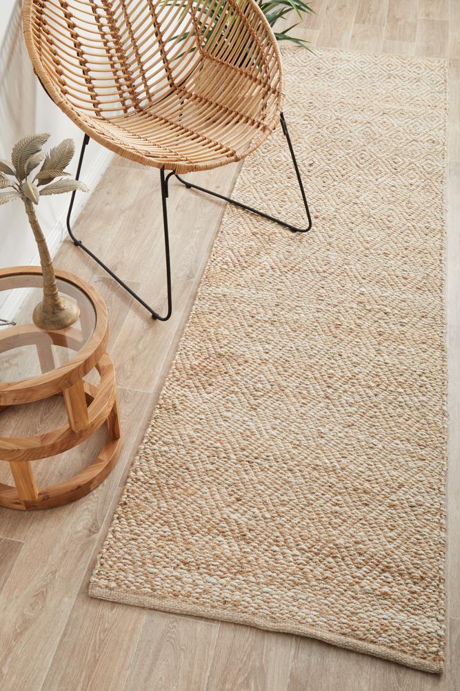 Cooroy 444 Natural Runner Rug.