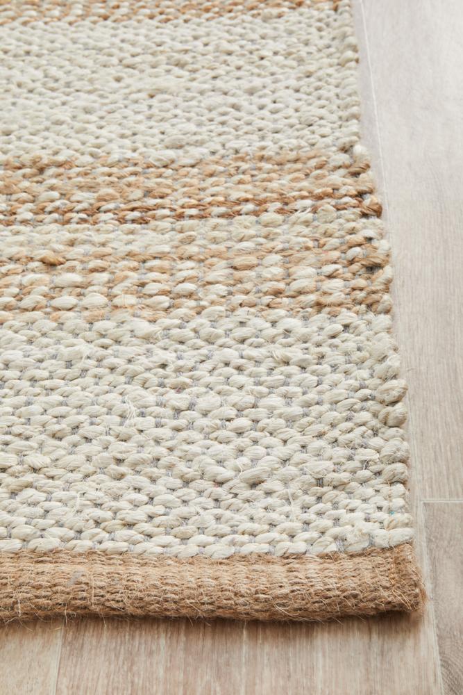 Cooroy 555 Natural White Runner Rug.