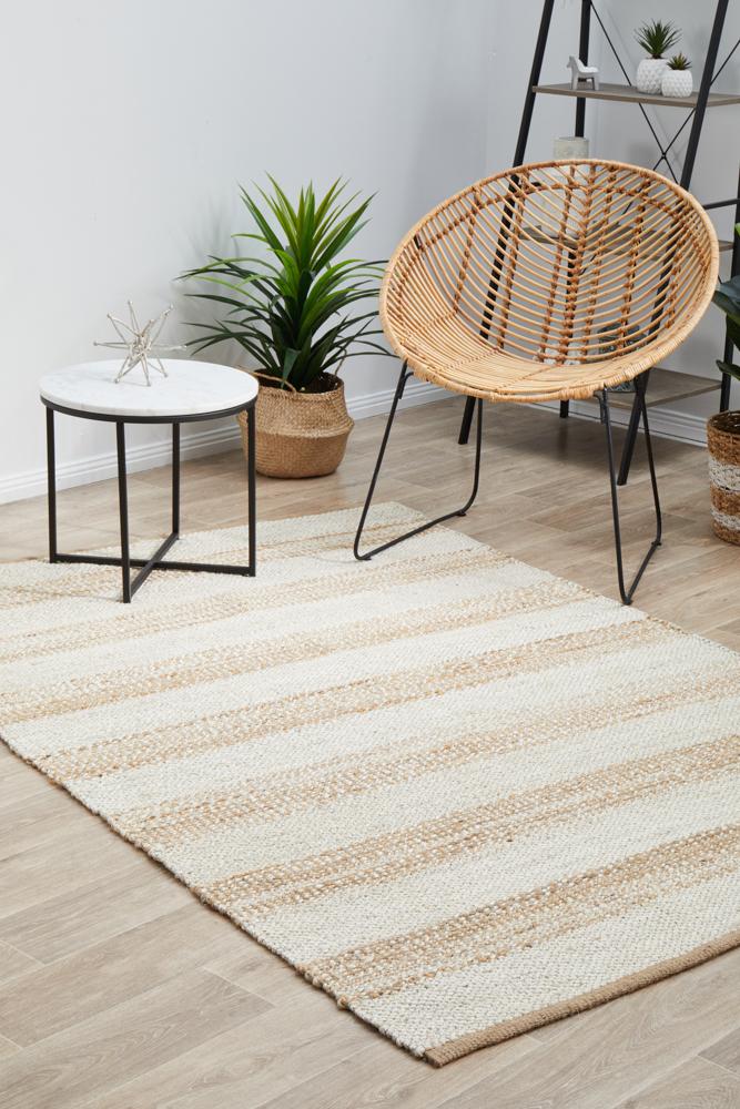 Cooroy 555 Natural White Rug.