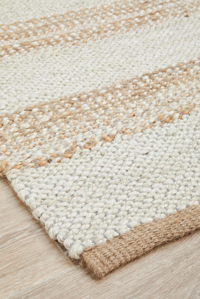 Cooroy 555 Natural White Rug.