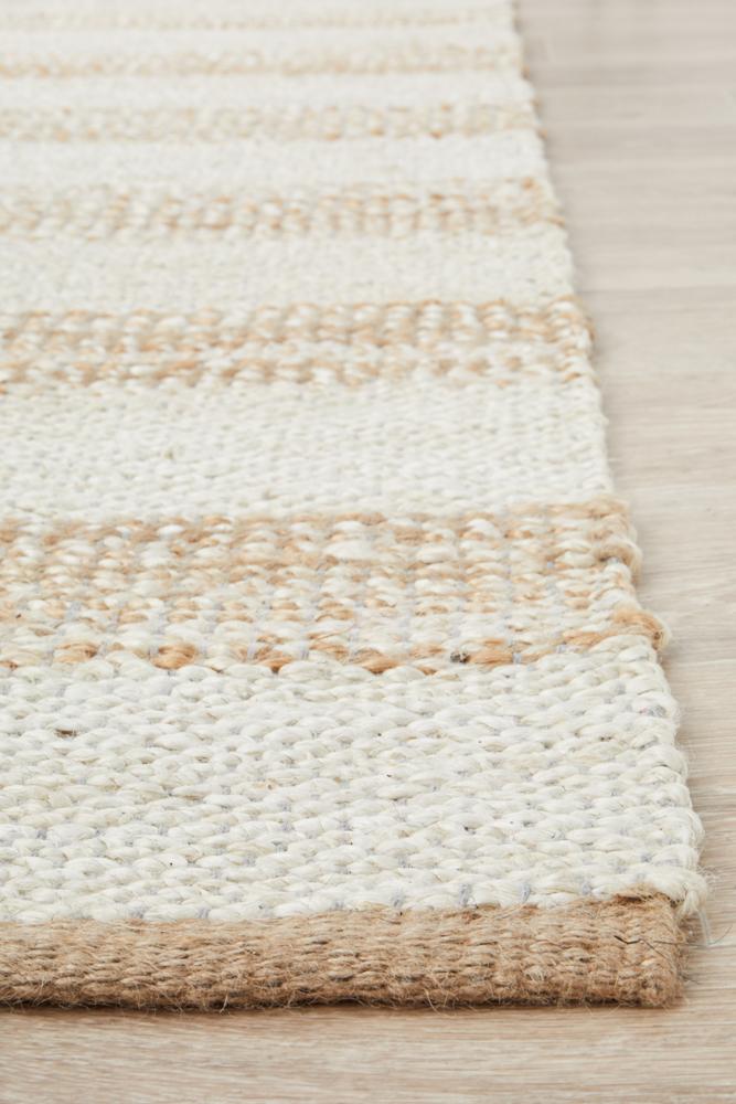 Cooroy 555 Natural White Rug.