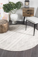 Bayview Salma White And Grey Tribal Round Rug.