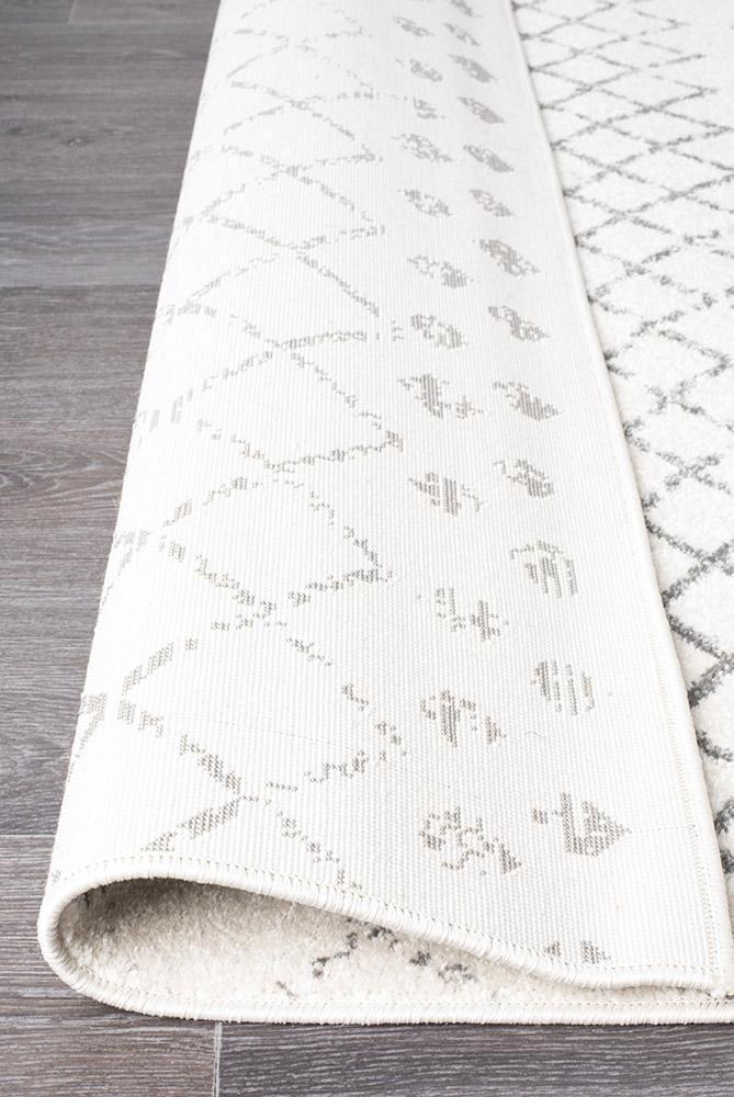 Bayview Selma White Grey Tribal Runner Rug.