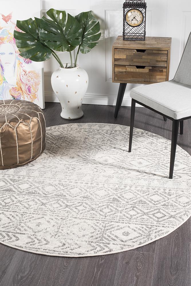 Bayview Ismail White Grey Rustic Round Rug.