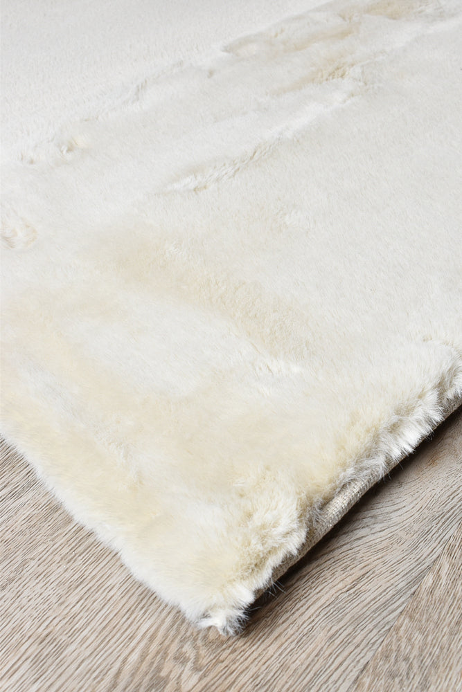 super Soft Shaggy Beige Rug.