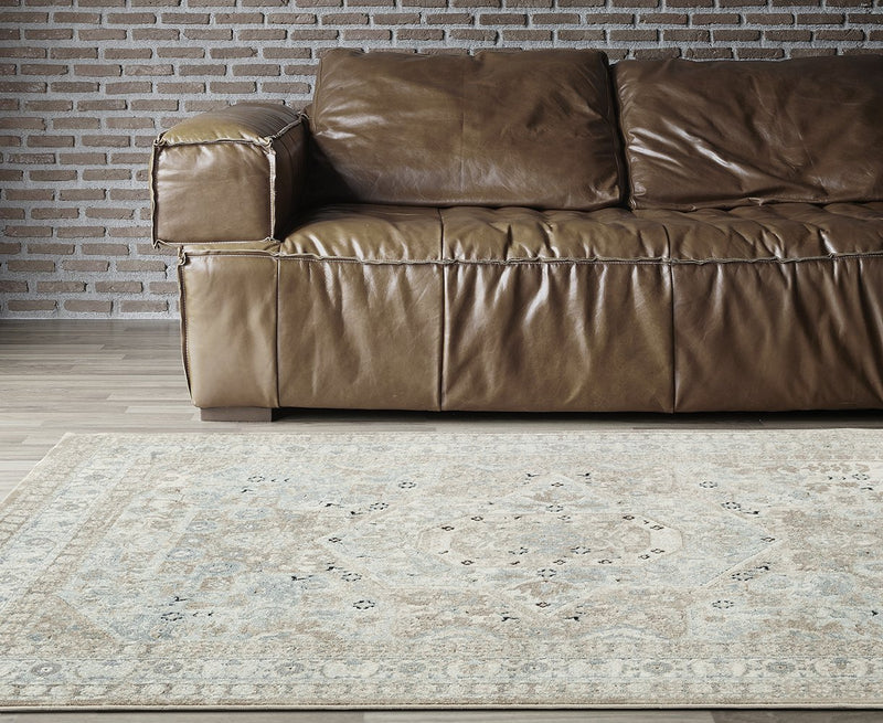 Rhode Esquire Central Traditional Beige Rug.