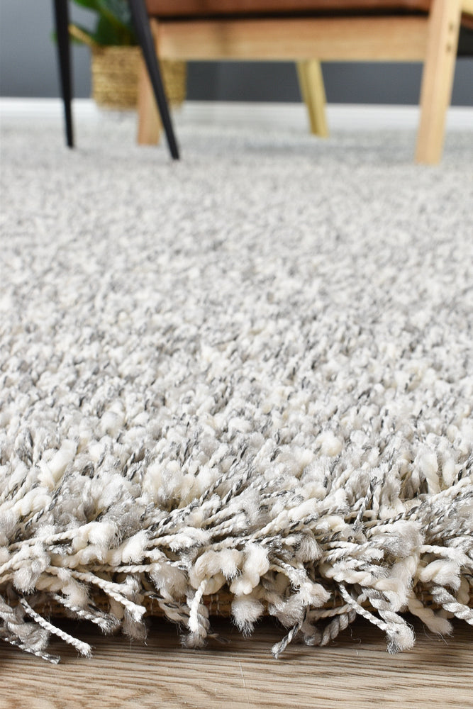 Plain Portland Shaggy Rug Grey.