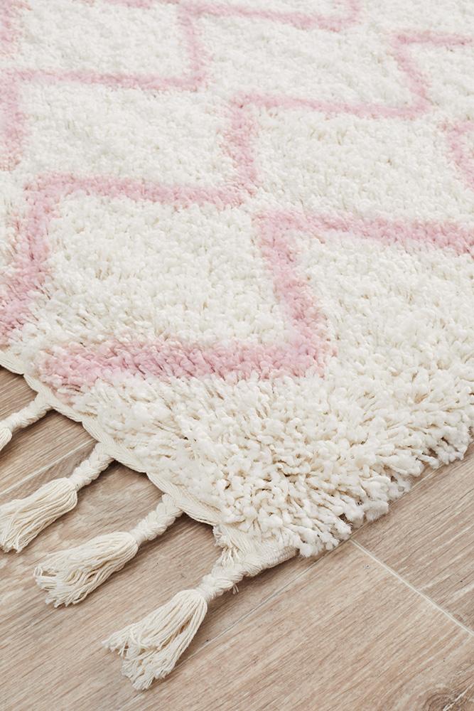 Kesar 11 Pink Runner Rug.