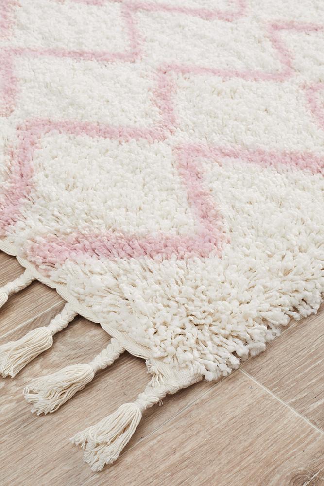 Kesar 11 Pink Runner Rug.