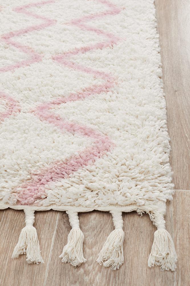 Kesar 11 Pink Runner Rug.